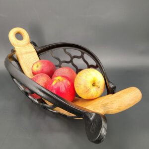 Upcycling-Meisterwerk, einzigartige Obstschale